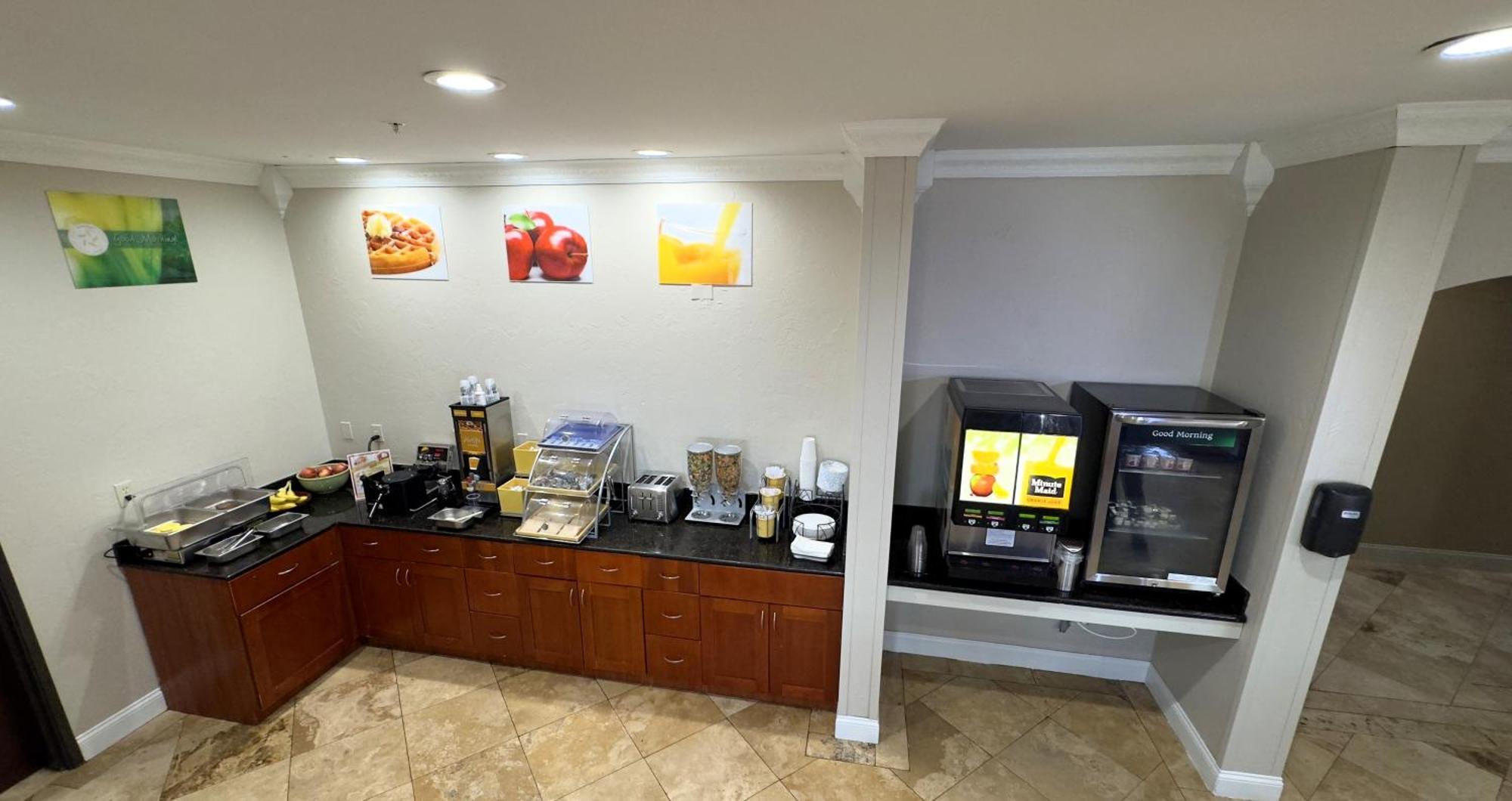 Quality Inn & Suites Mcalester On Hwy 69 & Us 75 Exterior photo