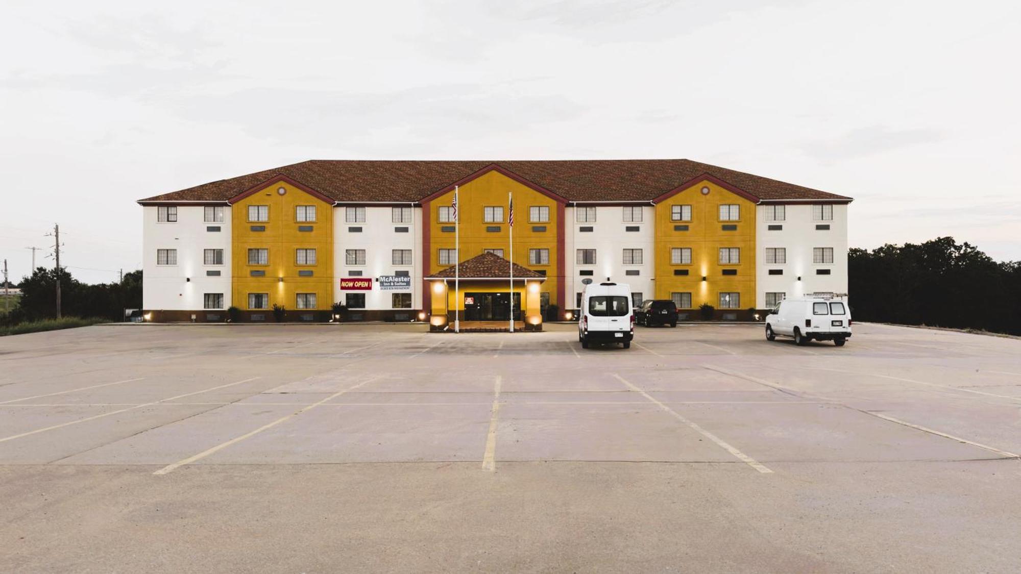 Quality Inn & Suites Mcalester On Hwy 69 & Us 75 Exterior photo